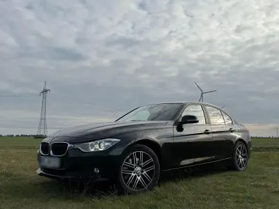 Gebraucht BMW 320 184 PS (135 kW) 2013 Schwarz Limousine