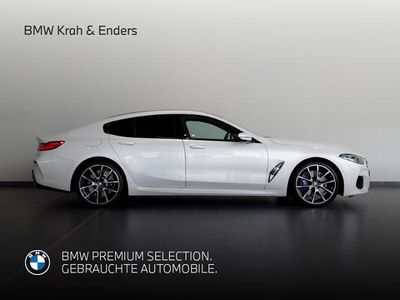 BMW 840