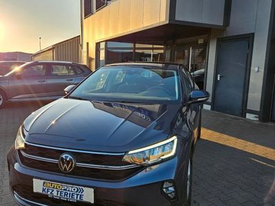 Gebraucht VW Taigo Life 110 PS (80 kW) 2024 Grau SUV