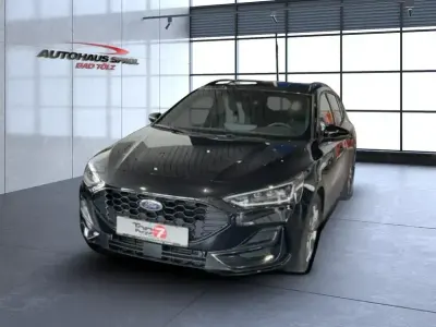 Gebraucht Ford Focus ST-Line 120 PS (88 kW) 2023 Schwarz Kombi