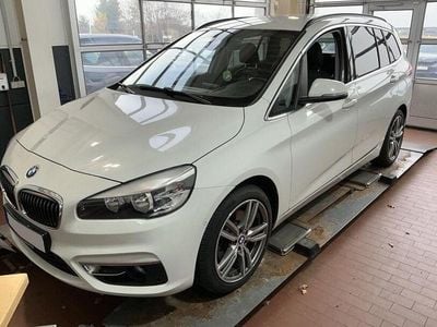 Gebraucht BMW 220 Gran Tourer Luxury Line 190 PS (139 kW) 2016 Weiß Van / Kleinbus