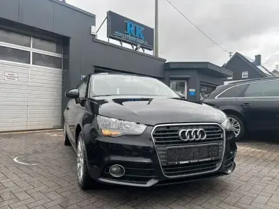 Używany Audi A1 Ambition 105 KM (77 kW) 2011 Czarny Hatchback