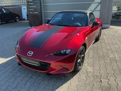 Usata Mazda MX5 Exclusive-Line 131 CV (96 kW) 2018 Rosso Cabrio
