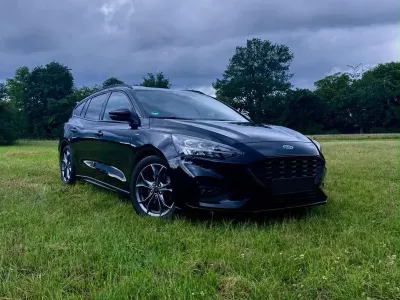 Gebraucht Ford Focus ST-Line 125 PS (91 kW) 2020 Schwarz Kombi