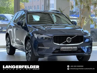Gebraucht Volvo XC60 Core 197 PS (144 kW) 2023 Denim blue / metallic SUV