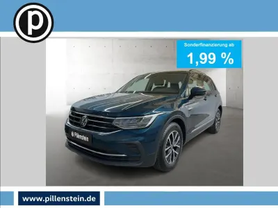 Gebraucht VW Tiguan Life 150 PS (110 kW) 2022 Blau SUV