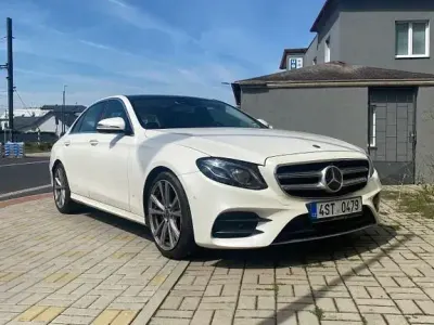 Gebraucht Mercedes E250 211 PS (155 kW) 2019 Weiß Limousine