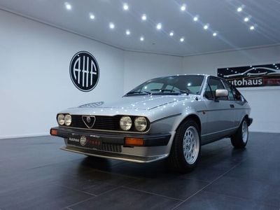 Gebraucht Alfa Romeo GTV 131 PS (96 kW) 1983 Silber Coupé