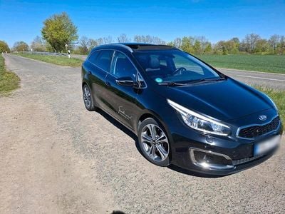 Gebraucht Kia Ceed Sportswagon Platinum 136 PS (100 kW) 2015 Schwarz Kombi