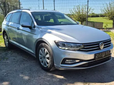 Gebraucht VW Passat 150 PS (110 kW) 2022 Silber Kombi
