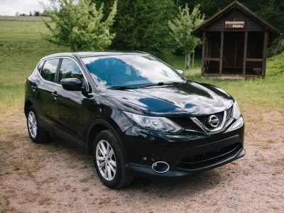 Gebraucht Nissan Qashqai Acenta 163 PS (119 kW) 2017 Schwarz SUV