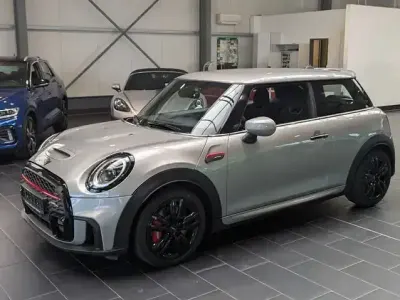 Gebraucht Mini John Cooper Works Essential 231 PS (169 kW) 2023 Silber Kleinwagen