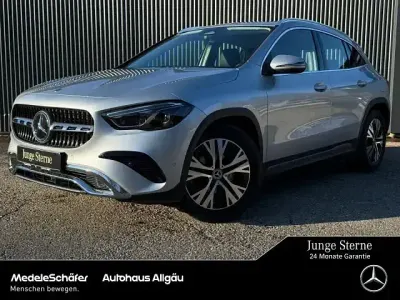 Używany Mercedes GLA220 Progressive 190 KM (139 kW) 2024 Srebrny SUV