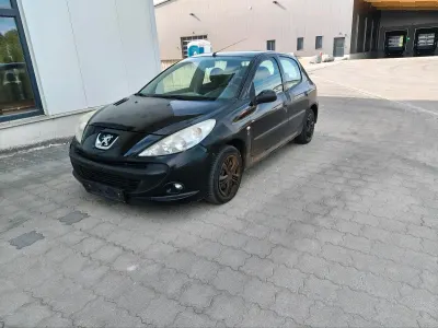 Occasion Peugeot 206 75 PK (55 kW) 2010 Zwart Sedan