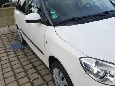 Gebraucht Skoda Fabia 86 PS (63 kW) 2012 Weiß Kleinwagen