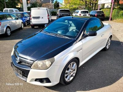Begagnad Opel Tigra 90 HK (66 kW) 2009 Vit Cab