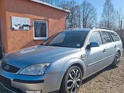 Gebraucht Ford Mondeo 131 PS (96 kW) 2004 Silber Kombi