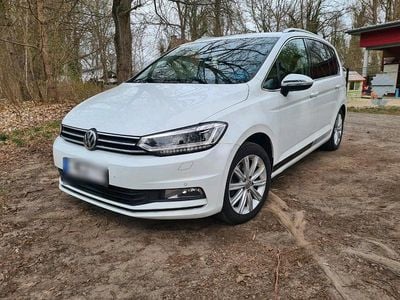Gebraucht VW Touran 180 PS (132 kW) 2017 Weiß Van / Kleinbus