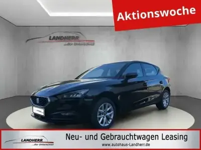 Nouvelle Seat Leon Style 116 ch (85 kW) 2025 Bleue Berline