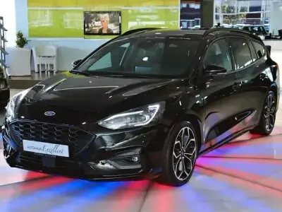 Usata Ford Focus ST-Line 182 CV (133 kW) 2019 Nero Berlina