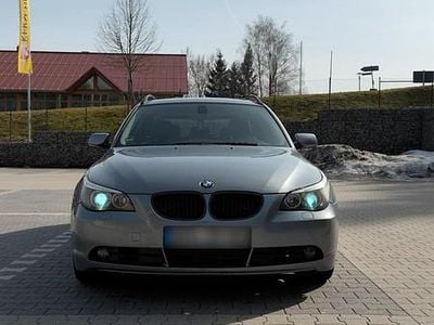 Begagnad BMW 525 177 HK (130 kW) 2005 Silver Kombi