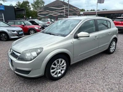 Gebraucht Opel Astra 105 PS (77 kW) 2005 Grau Limousine