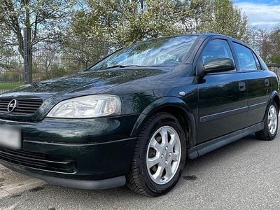 Gebraucht Opel Astra Selection 84 PS (61 kW) 2001 Grün Limousine