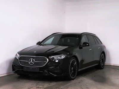 Gebraucht Mercedes E300 AMG 313 PS (230 kW) 2024 Metalliclack obsidianschwarz Kombi