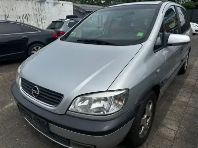 Brugt Opel Zafira Elegance 116 HK (85 kW) 2000 Blå MPV