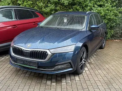 Usata Skoda Octavia Style 204 CV (150 kW) 2021 Blu Station wagon