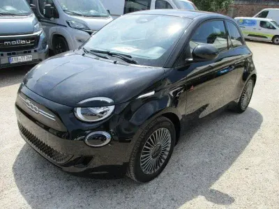 Gebraucht Fiat 500e Icon 86 kW (118 PS) 2022 Schwarz Limousine