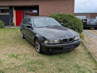 BMW 525