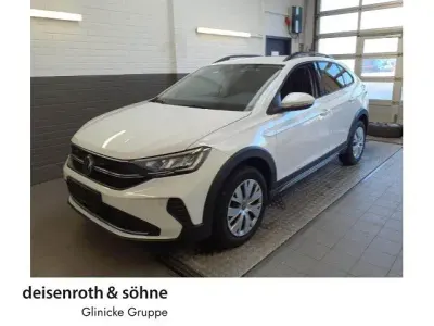 Używany VW Taigo Life 95 KM (69 kW) 2022 Biały SUV