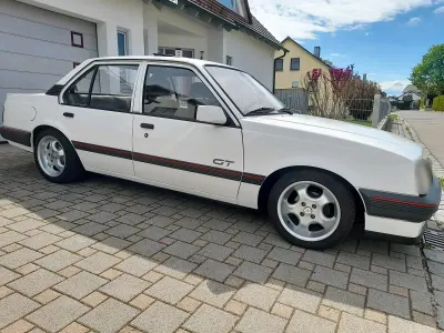 Gebraucht Opel Ascona 115 PS (84 kW) 1987 Weiß Limousine