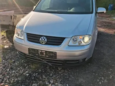Używany VW Touran 140 KM (102 kW) 2003 Srebrny Minivan