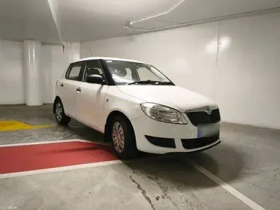 Gebraucht Skoda Fabia 60 PS (44 kW) 2011 Weiß Kleinwagen