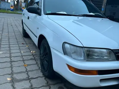 Gebraucht Toyota Corolla 75 PS (55 kW) 1996 Weiß Limousine