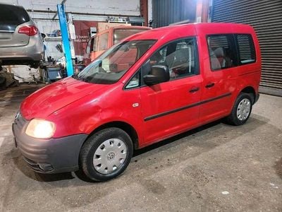 Gebraucht VW Caddy 90 PS (66 kW) 2011 Rot Van / Kleinbus
