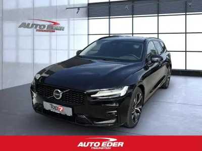 Gebraucht Volvo V60 145 PS (106 kW) 2024 Kombi