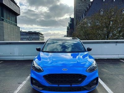 Gebraucht Ford Focus ST 280 PS (205 kW) 2022 Blau Limousine