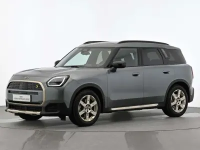 Usata Mini Countryman Favoured 225 kW (306 CV) 2024 Verde SUV