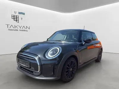 Gebraucht Mini ONE Classic 102 PS (75 kW) 2022 Schwarz Kleinwagen