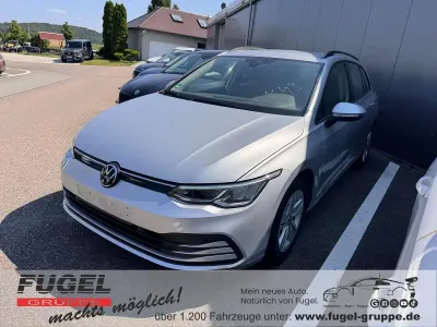 Gebraucht VW Golf VIII Life 110 PS (80 kW) 2023 Reflexsilber metallic Kombi