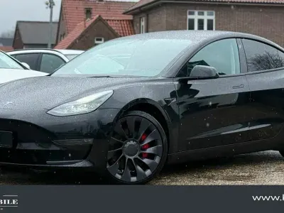 Usata Tesla Model 3 377 kW (513 CV) 2022 Nero Berlina
