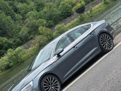 Gebraucht Audi A5 Sportback 190 PS (139 kW) 2019 Grau Kleinwagen