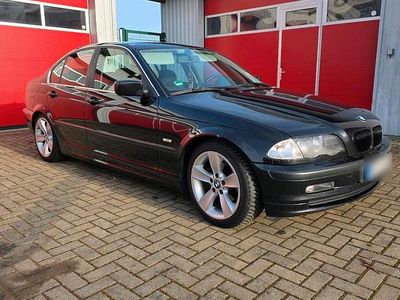 Gebraucht BMW 320 150 PS (110 kW) 1998 Schwarz Limousine
