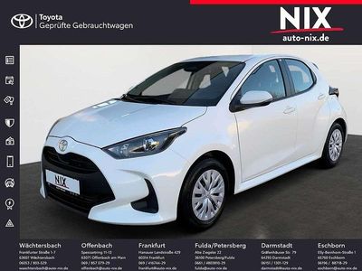 Super white 2 Gebraucht 2022 Toyota Yaris Hybrid Comfort Kleinwagen | 21.990 € (Etwas zu teuer)