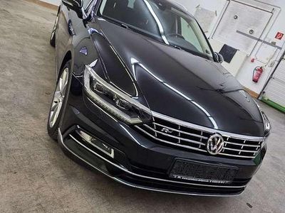 Second-hand VW Passat R-line 190 CP (139 kW) 2016 Negru Break