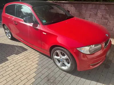 Gebraucht BMW 116 122 PS (89 kW) 2010 Rot Kleinwagen