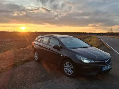 Gebraucht Opel Astra Elegance 122 PS (89 kW) 2021 Schwarz Kombi